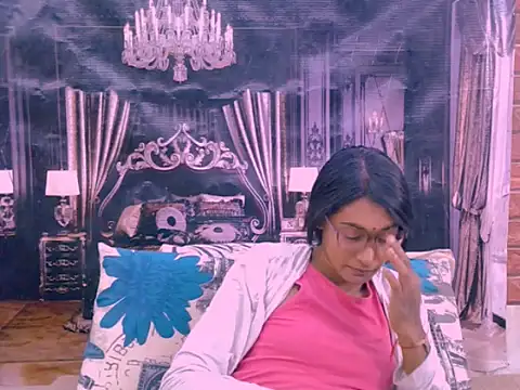 Snapshot of IndianRebel4u2Luv chatting on July 15, 2026, 10:37 pm IndianRebel4u2Luv online show from July 15, 2026, 10:37 pm