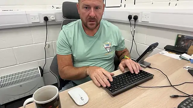bilf1978 online show from August 7, 2026, 6:15 am