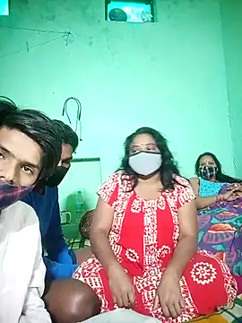 Snapshot of LoveOnStream chatting on November 9, 2025, 1:15 am LoveOnStream online show from November 9, 2025, 1:15 am