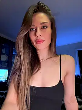 Snapshot of _shadylady_ chatting on December 18, 2025, 9:32 pm shadylady online show from December 18, 2025, 9:32 pm