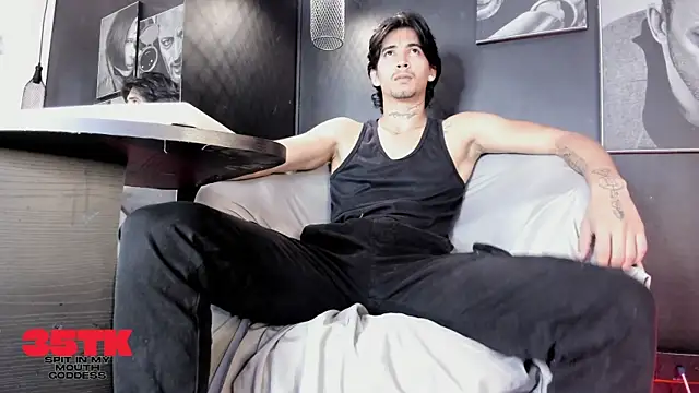 jett savage online show from November 19, 2025, 2:39 pm