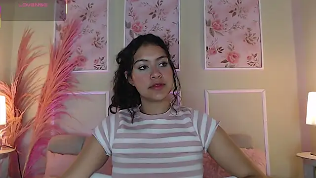 CurlyDani online show from September 9, 2025, 12:15 pm