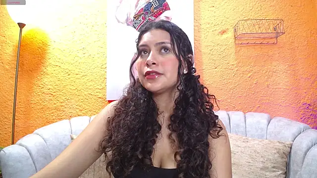 CurlyDani online show from October 22, 2025, 6:51 pm