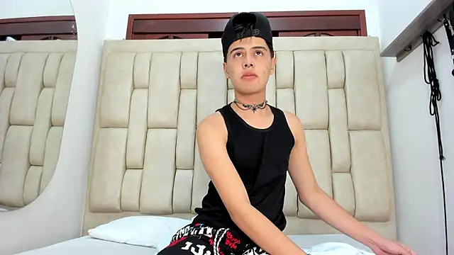 Felipe Cold online show from November 16, 2025, 2:06 am