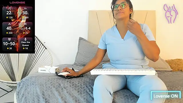 Snapshot of _Miaa_khalifa_ chatting on November 5, 2025, 12:16 pm Miaa khalifa online show from November 5, 2025, 12:16 pm