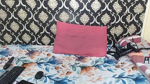 ExoticCandyx online show from November 22, 2025, 8:24 am