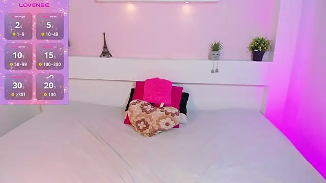 Snapshot of Hannacooper3 chatting on October 25, 2025, 7:52 pm Hannacooper3 online show from October 25, 2025, 7:52 pm