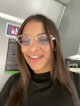 Hannacooper3 online show from November 13, 2025, 6:29 pm