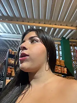 Snapshot of Isaa-Sweet chatting on November 27, 2025, 10:56 pm Isaa-Sweet online show from November 27, 2025, 10:56 pm