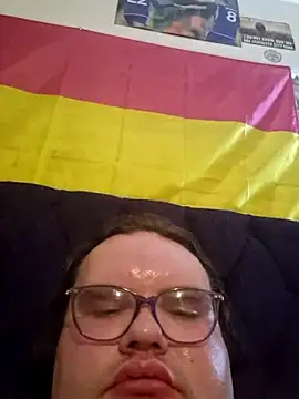 Fxckc4rl3yellis99 online show from June 22, 2026, 1:29 am