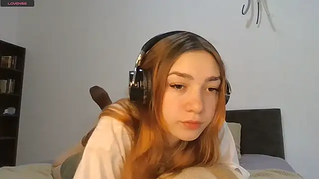 Snapshot of RedheadMisty chatting on September 25, 2025, 10:08 am RedheadMisty online show from September 25, 2025, 10:08 am