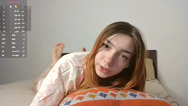 Snapshot of RedheadMisty chatting on October 21, 2025, 10:05 am RedheadMisty online show from October 21, 2025, 10:05 am