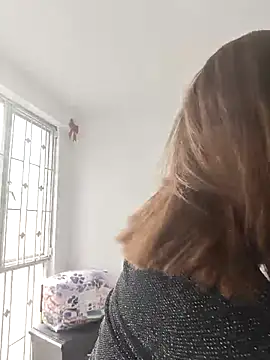 Snapshot of AlanaDesire chatting on November 5, 2025, 4:07 pm AlanaDesire online show from November 5, 2025, 4:07 pm