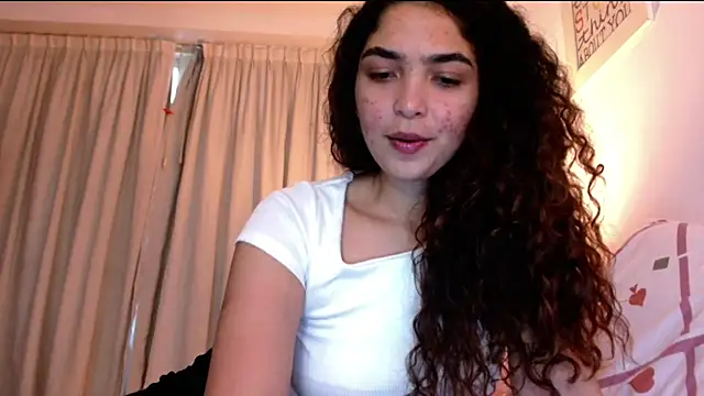 Snapshot of Ariagal chatting on September 23, 2025, 9:07 pm Ariagal online show from September 23, 2025, 9:07 pm