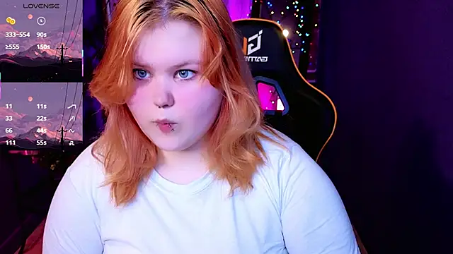 fillisfox  online show from May 26, 2026, 3:30 pm