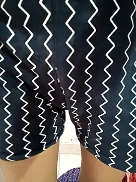 Snapshot of Small_Titss chatting on October 26, 2025, 5:13 am Small Titss online show from October 26, 2025, 5:13 am