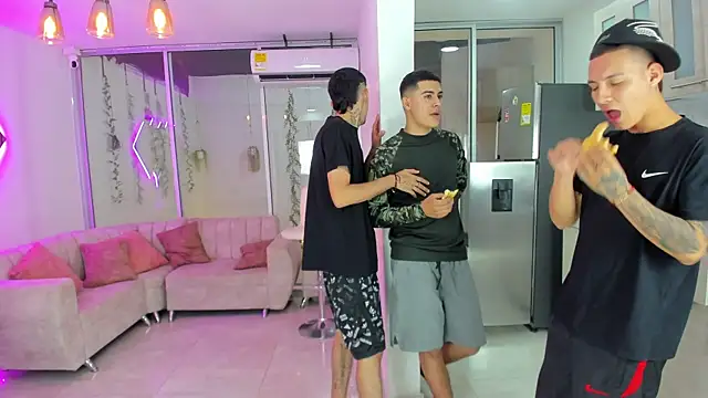 Warrios teams online show from September 9, 2025, 5:40 am