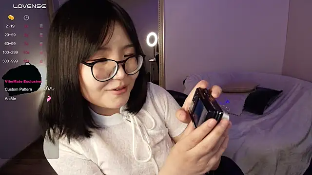 Erikawai online show from September 14, 2025, 2:44 am
