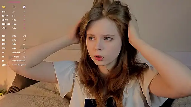 JulietteRain online show from April 20, 2026, 5:37 pm