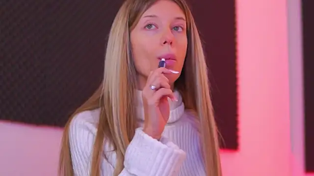 EllieRedd online show from January 7, 2026, 4:04 am