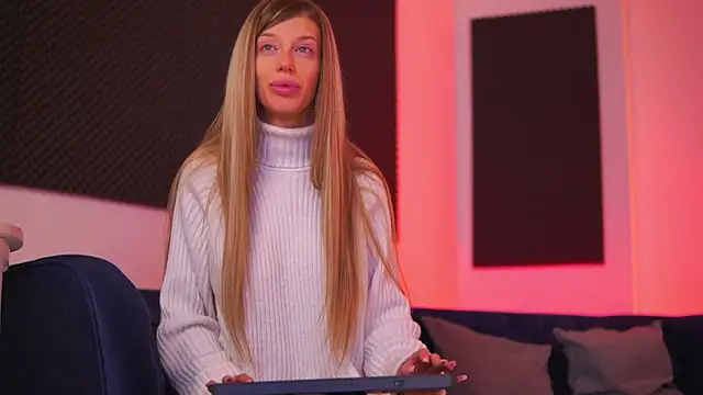 EllieRedd online show from January 8, 2026, 4:15 am