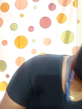 Snapshot of Tamil_Abinaya chatting on September 19, 2025, 5:46 pm Tamil Abinaya online show from September 19, 2025, 5:46 pm