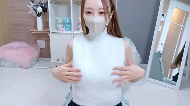 Snapshot of Xoxo__RUKA__xoxO chatting on September 24, 2025, 12:41 pm Xoxo RUKA xoxO online show from September 24, 2025, 12:41 pm