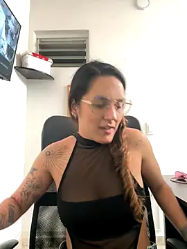 Sophia House  online show from October 20, 2025, 6:19 pm