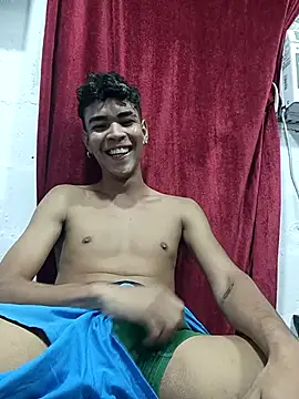 Snapshot of Wolf_BIG4 chatting on December 2, 2025, 3:45 am Wolf BIG4 online show from December 2, 2025, 3:45 am