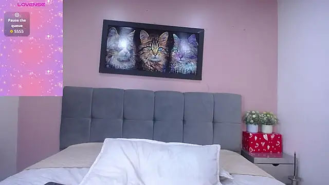 tiiny emilly online show from December 20, 2025, 7:43 pm