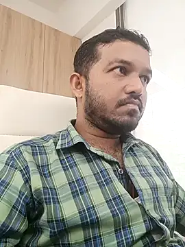 VJ17 online show from September 23, 2025, 5:32 am