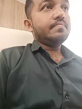 VJ17 online show from October 3, 2025, 6:10 am