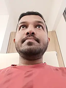 VJ17 online show from October 5, 2025, 4:55 am