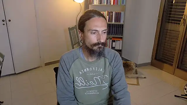 Snapshot of Mrkurt86 chatting on October 12, 2025, 10:31 pm Mrkurt86 online show from October 12, 2025, 10:31 pm