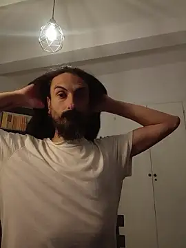 Snapshot of Mrkurt86 chatting on October 31, 2025, 9:05 pm Mrkurt86 online show from October 31, 2025, 9:05 pm