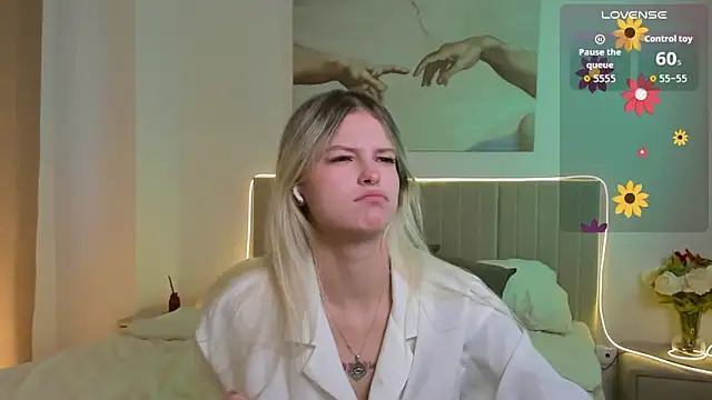 Snapshot of Lisa_Blossom chatting on September 20, 2025, 6:03 am Lisa Blossom online show from September 20, 2025, 6:03 am