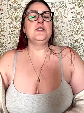 Snapshot of Lacey-BBW chatting on September 30, 2025, 8:25 pm Lacey-BBW online show from September 30, 2025, 8:25 pm