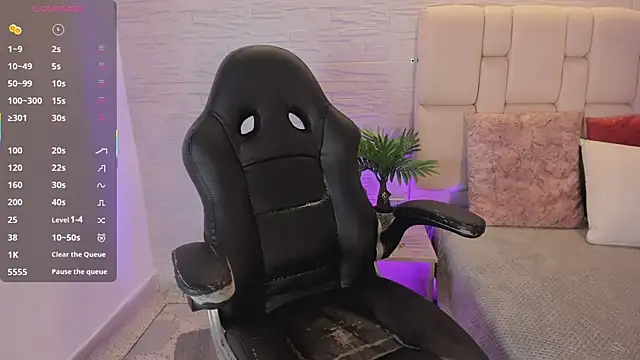 Snapshot of Mollycb chatting on September 19, 2025, 3:52 am Mollycb online show from September 19, 2025, 3:52 am