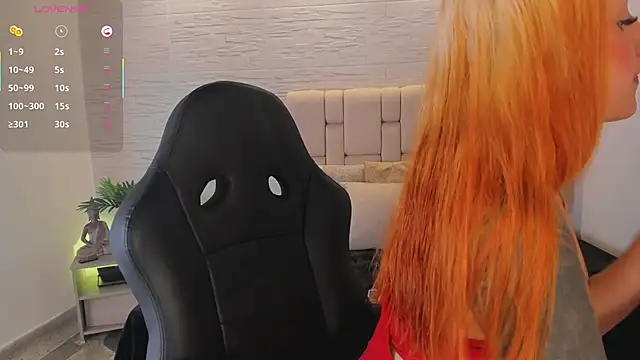 Snapshot of Mollycb chatting on October 17, 2025, 4:04 am Mollycb online show from October 17, 2025, 4:04 am