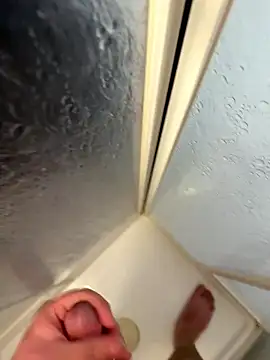 LicitInvader online show from January 13, 2026, 9:42 pm