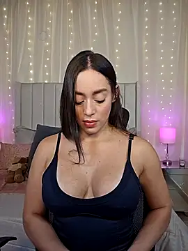 AriadnaTaylor online show from March 20, 2026, 5:29 pm