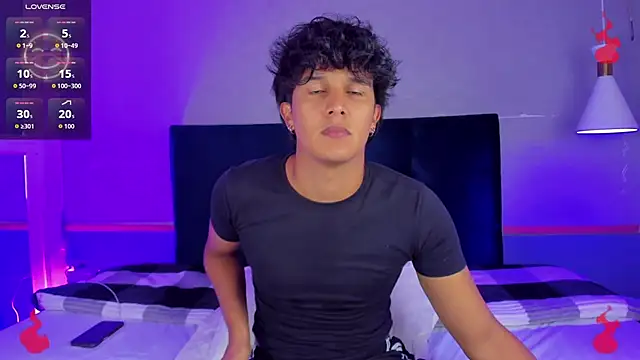 Leo Savage  online show from September 19, 2025, 4:03 am