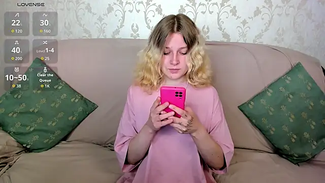 Velvet peach  online show from September 10, 2025, 11:43 am