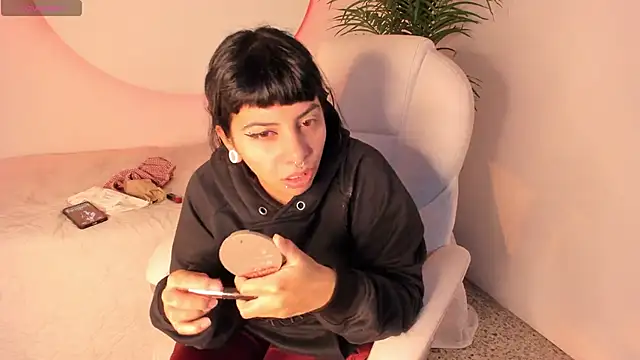 Snapshot of emily-santoss chatting on September 25, 2025, 12:53 pm emily-santoss online show from September 25, 2025, 12:53 pm