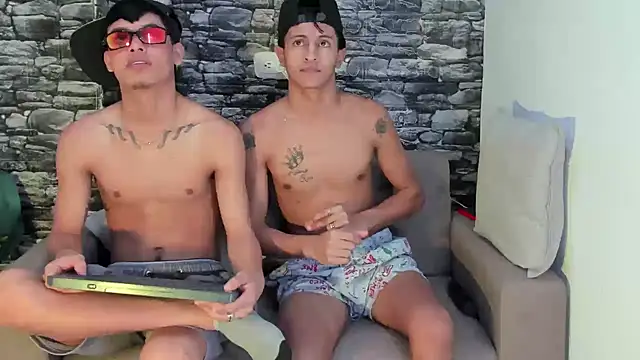 Snapshot of gustavo_saaled19_ chatting on November 10, 2025, 10:20 pm gustavo saaled19 online show from November 10, 2025, 10:20 pm