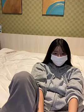 Snapshot of happy_hino chatting on October 7, 2025, 1:41 pm happy hino online show from October 7, 2025, 1:41 pm