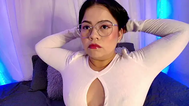 Snapshot of LilyRousee chatting on April 24, 2026, 3:09 am LilyRousee online show from April 24, 2026, 3:09 am