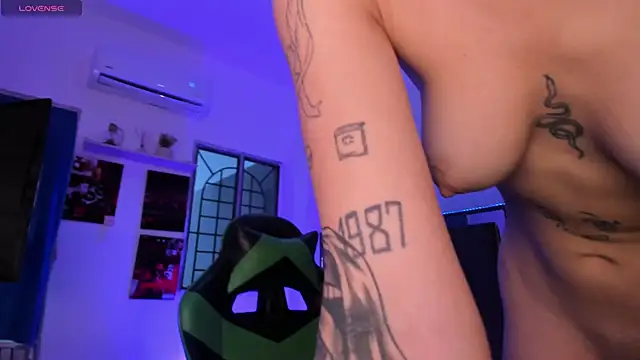 Jetf Andrea online show from October 8, 2025, 12:36 pm