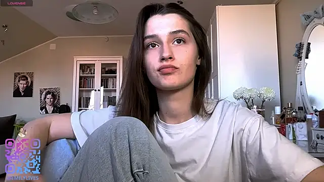 DarlineBrustera online show from April 5, 2026, 2:03 pm