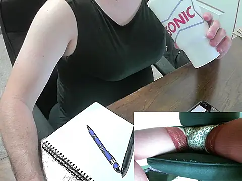 Snapshot of txcrossdresser09 chatting on February 25, 2026, 3:54 pm txcrossdresser09 online show from February 25, 2026, 3:54 pm